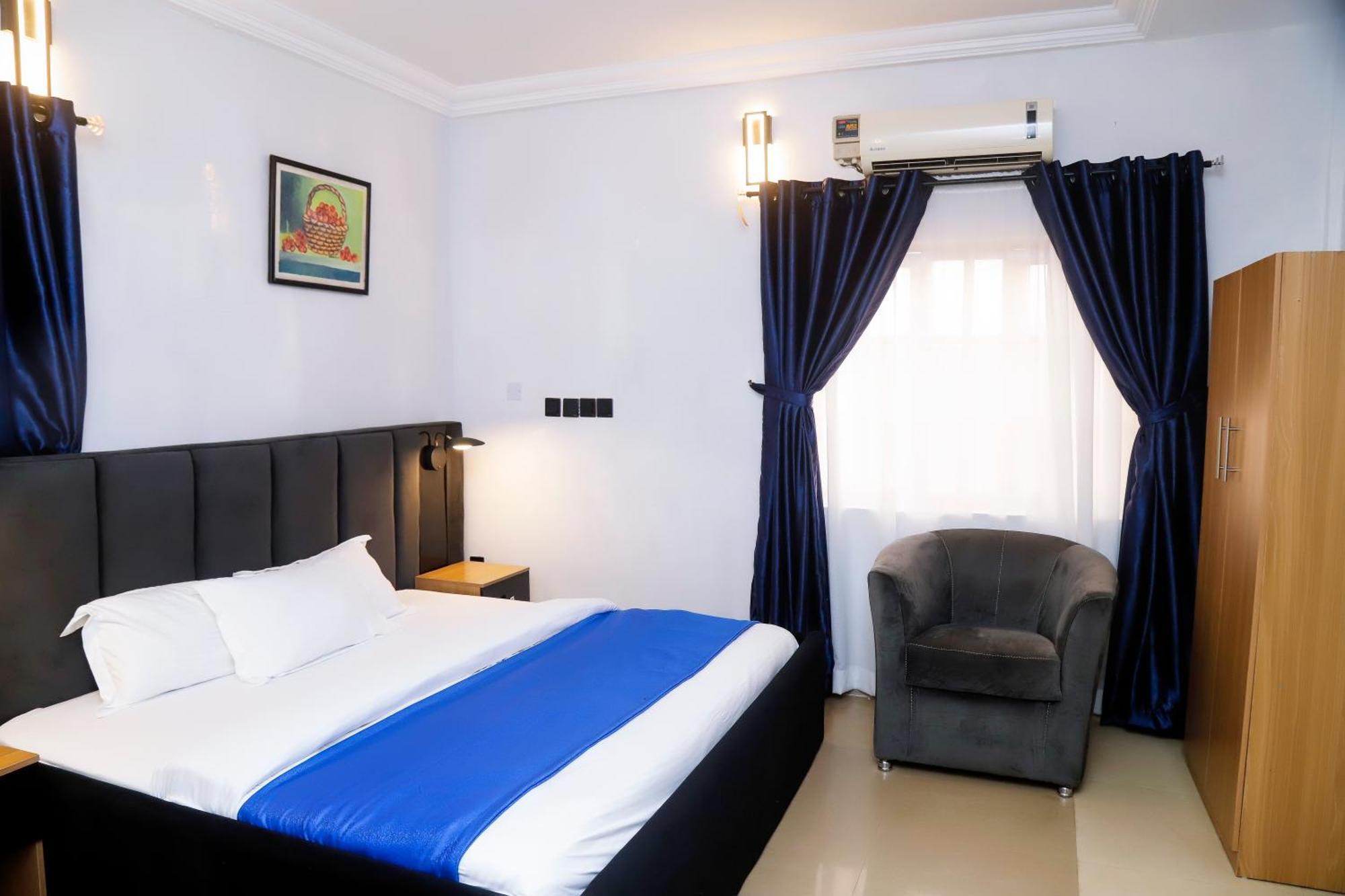Western Dreams Hotel Abuja Exterior photo