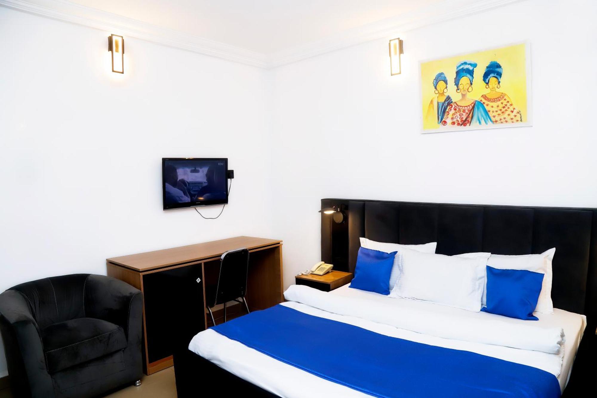 Western Dreams Hotel Abuja Exterior photo