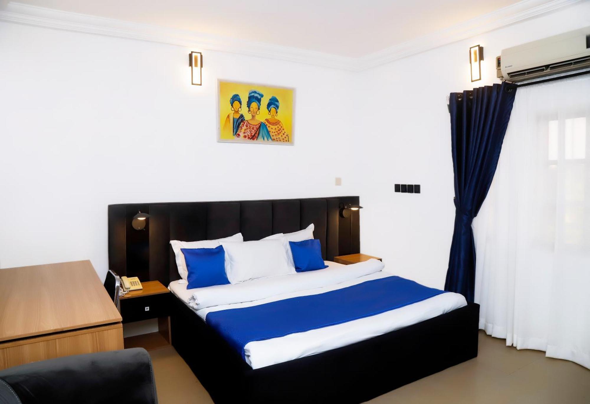 Western Dreams Hotel Abuja Exterior photo