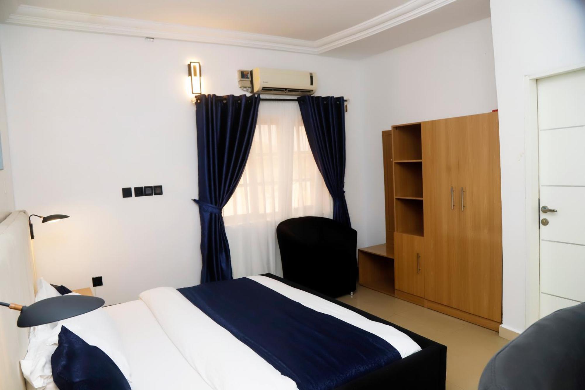 Western Dreams Hotel Abuja Exterior photo
