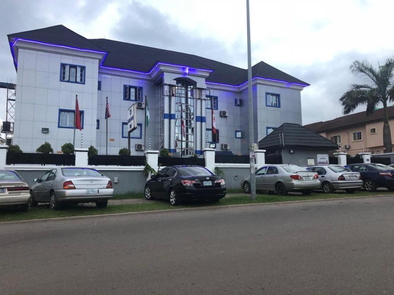 Western Dreams Hotel Abuja Exterior photo